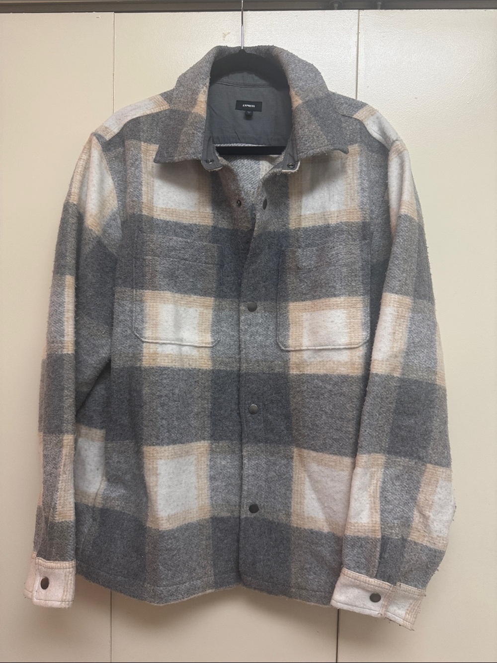 Expos Men's Gray Plaid Shacket